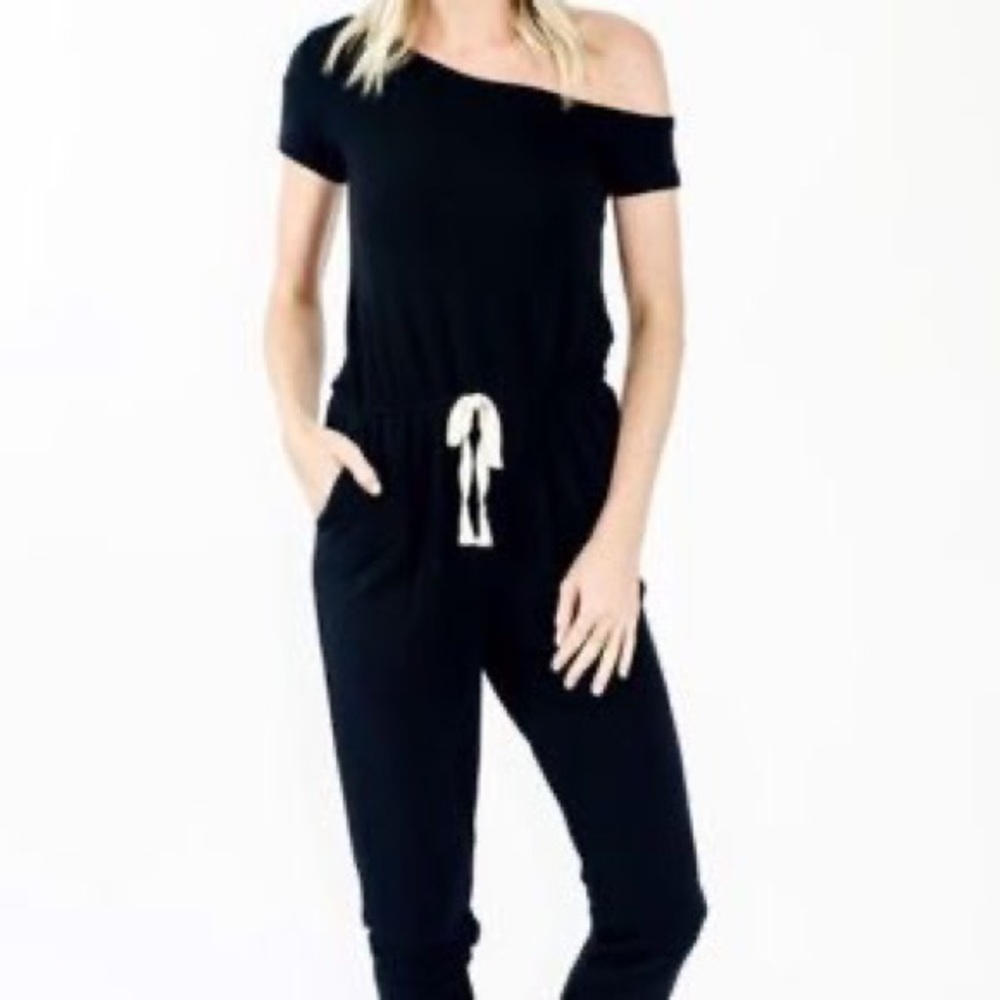 Six/Fifty Off the Shoulder Black Cotton Jumpsuit